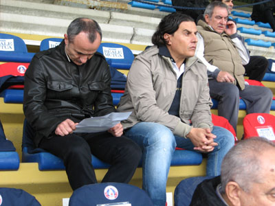 Da sinistra Gianni Tormenti e Sergio Spina durante la partita